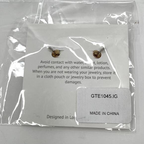 Ettika Fashion Jewelry Gold Dangle Pierced Earrings Shells Circles GTE1045 NWT - Picture 4 of 4